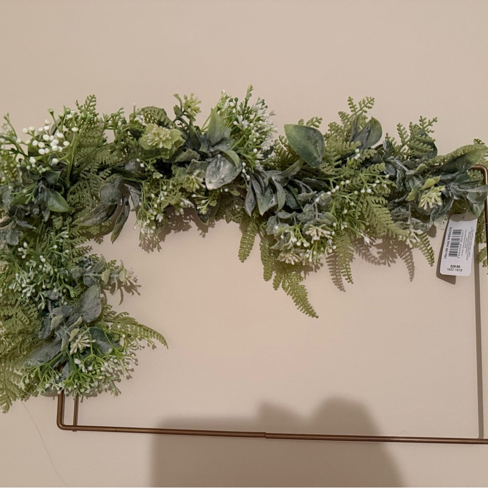 Green Art & Decals Wall Decor with Lush Foliage
